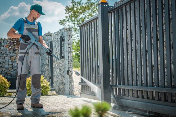 Best Pool Deck Cleaning  in Forsgate, NJ